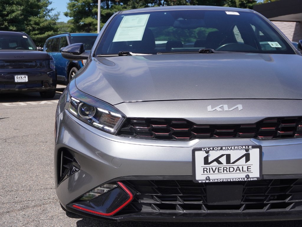 2023 Kia Forte GT-Line photo 13
