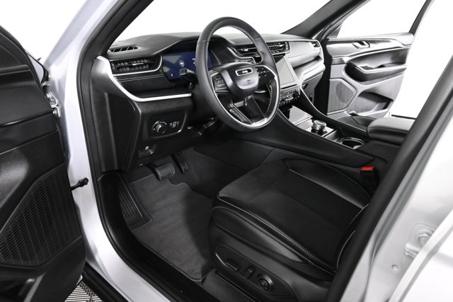 2024 Jeep Grand Cherokee Altitude X photo 15