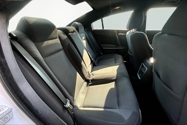 2022 Dodge Charger SXT photo 16