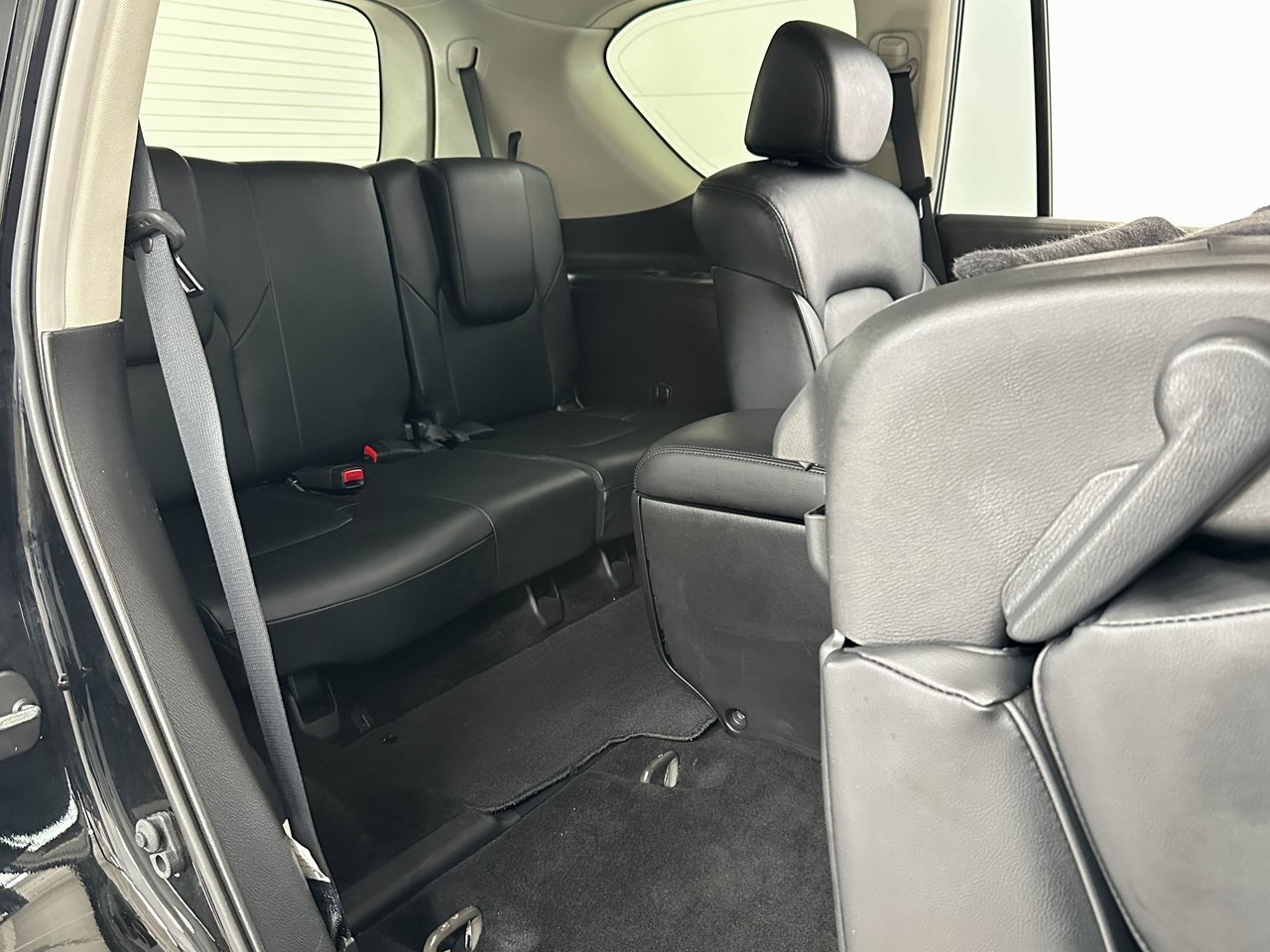 2024 Nissan Armada SL photo 17