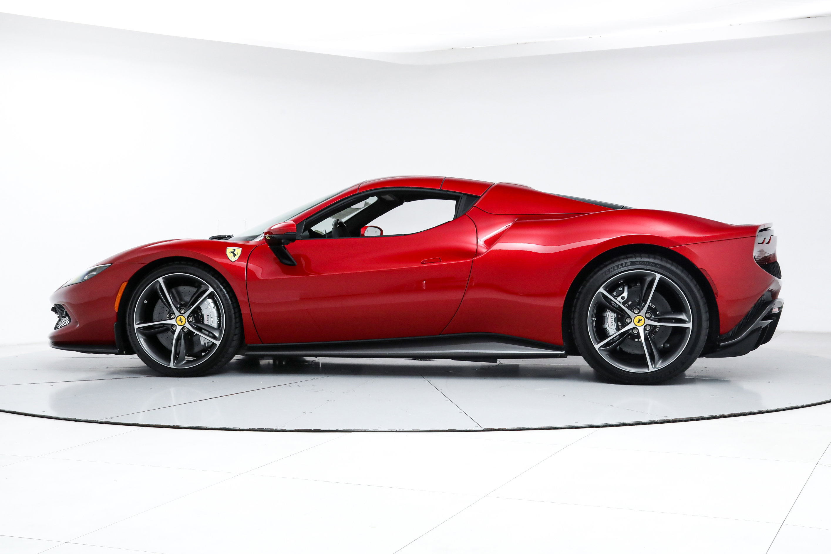 2024 Ferrari 296 GTS photo 7