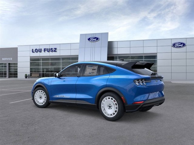 2025 Ford Mustang Mach-E GT photo 4