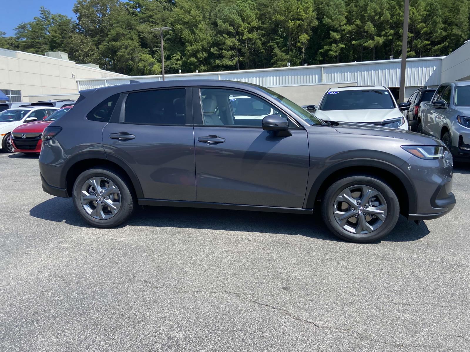 2026 Honda HR-V LX 2WD photo 2