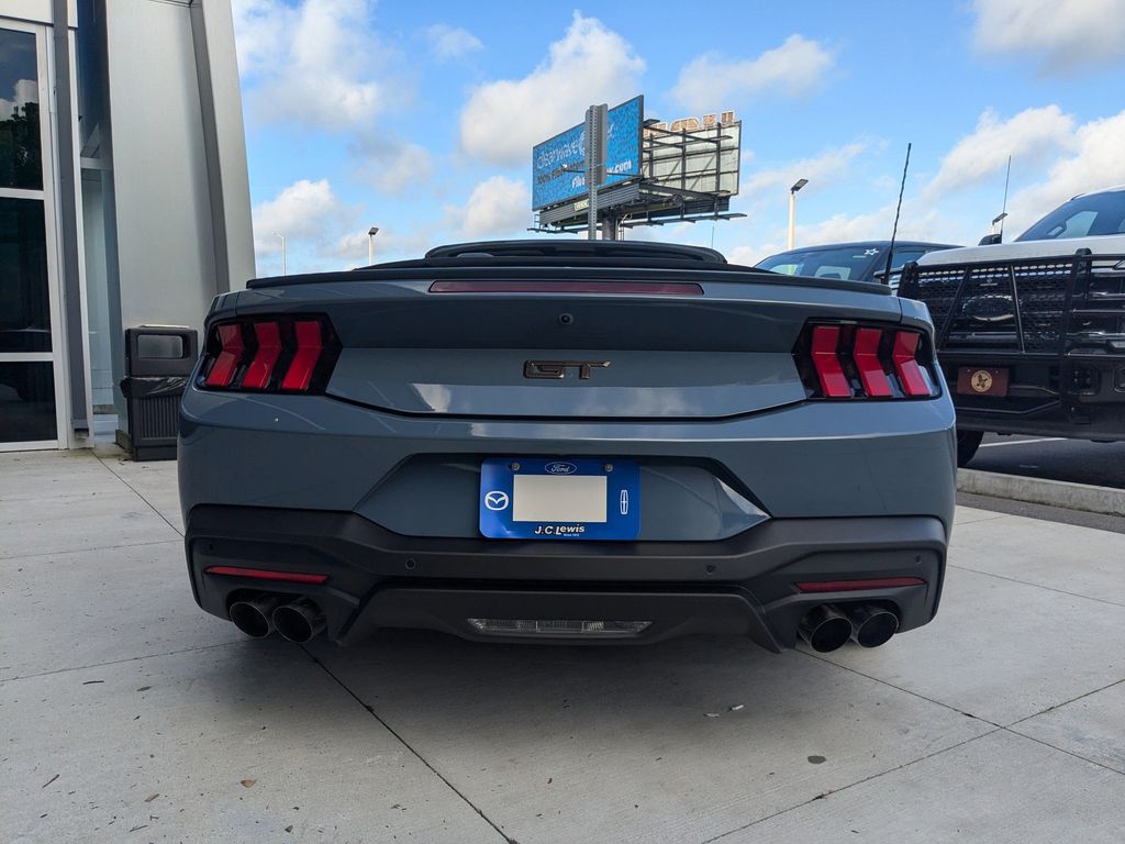 2025 Ford Mustang GT Premium Convertible photo 5