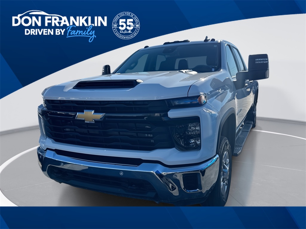 2025 Chevrolet Silverado HD WT's photo