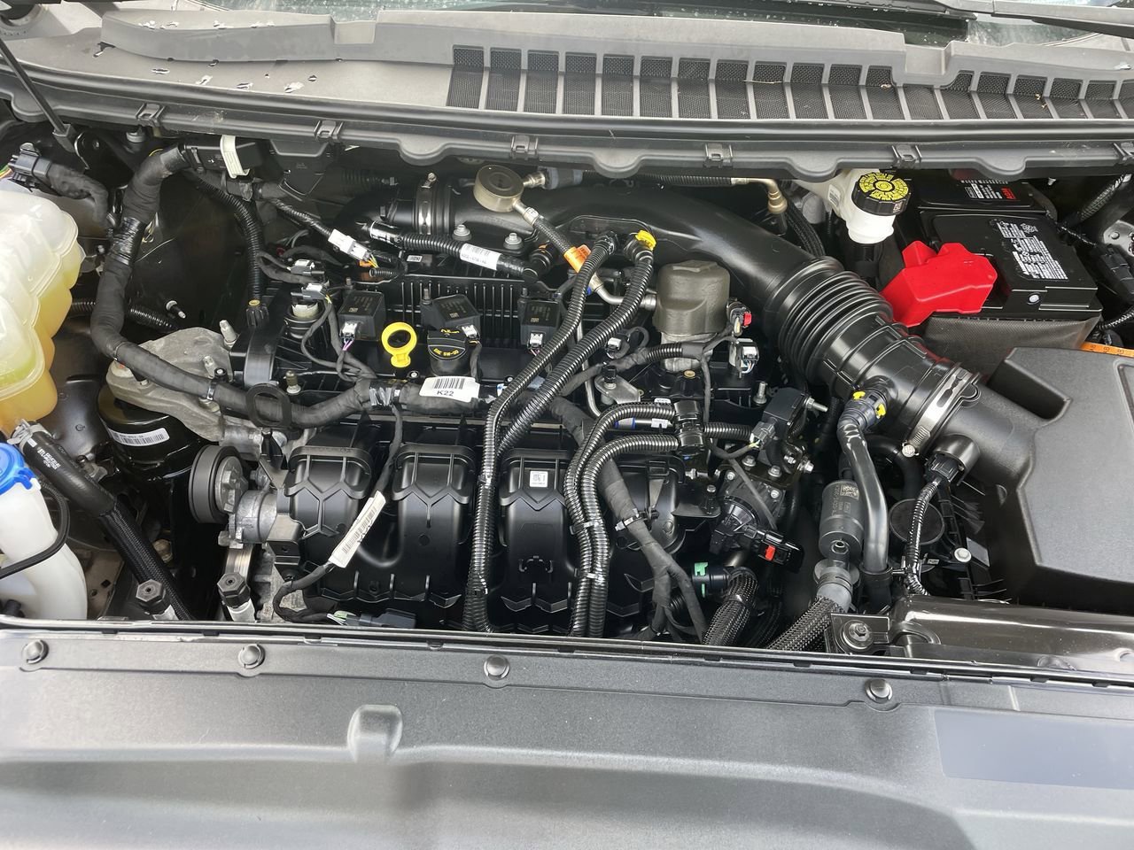 2022 Ford Edge Titanium photo 9