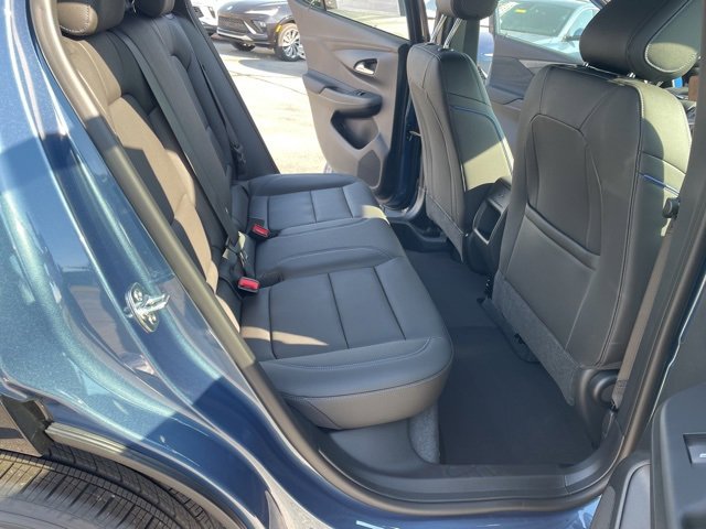 2025 Buick Envista ST photo 16