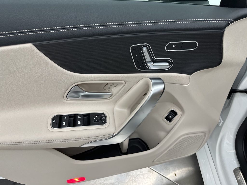 2026 Mercedes Benz CLA 250 photo 8