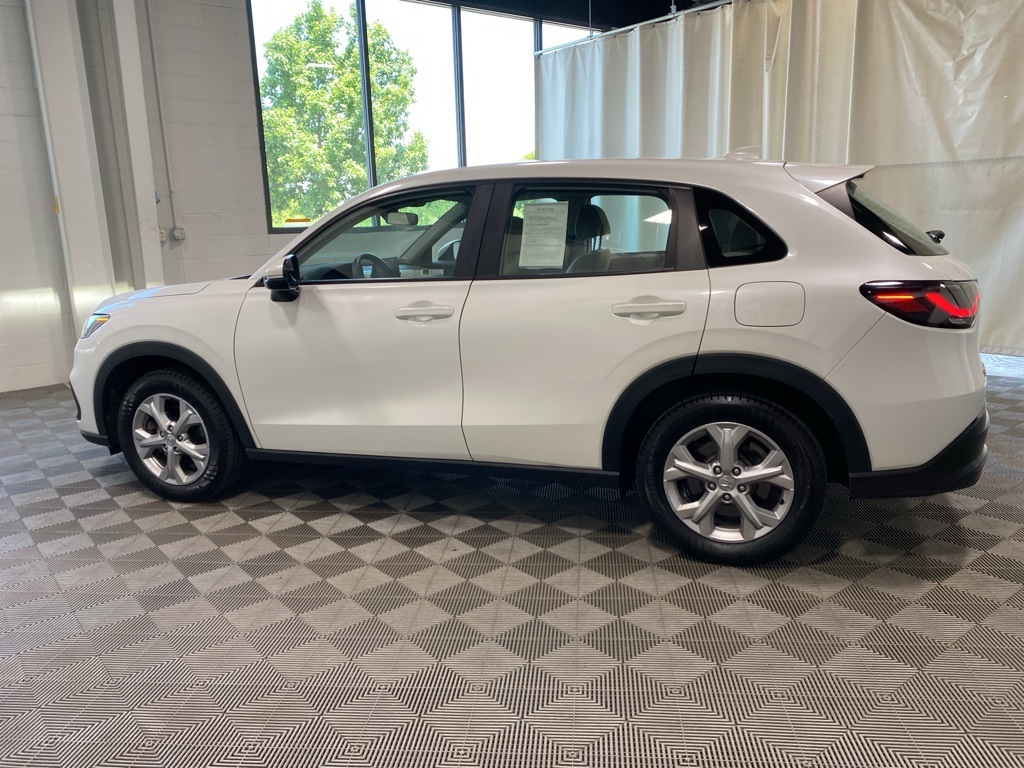 2023 Honda HR-V LX photo 4