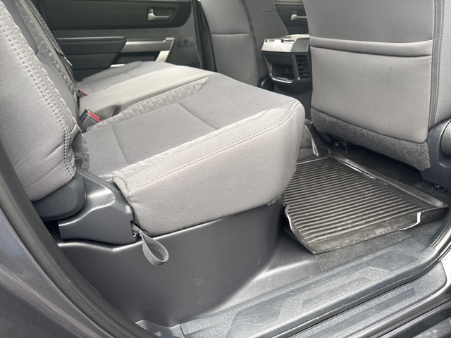 2022 Toyota Tundra SR5 photo 12