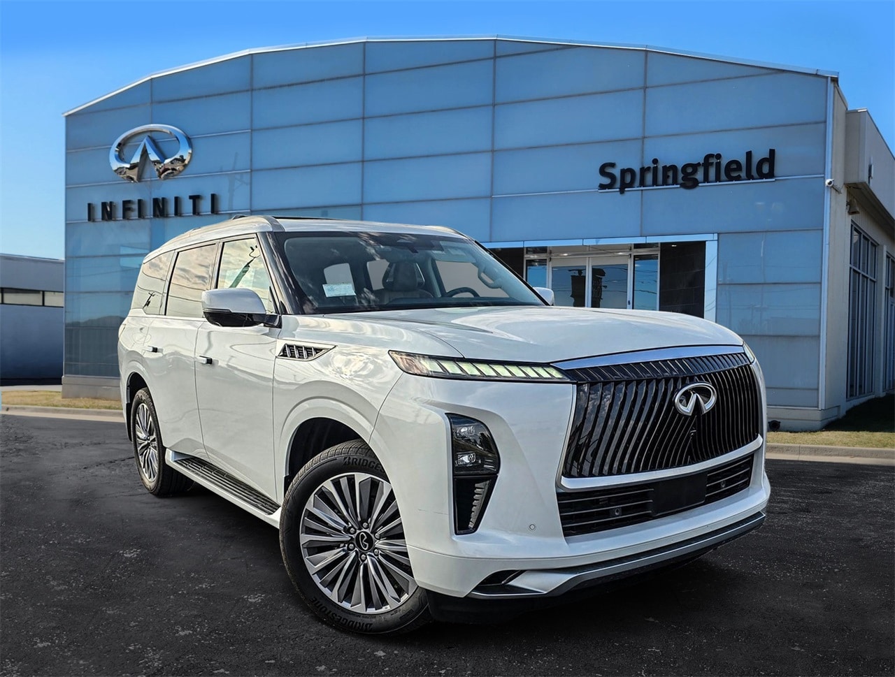 2025 INFINITI QX80 Sensory 4WD's photo