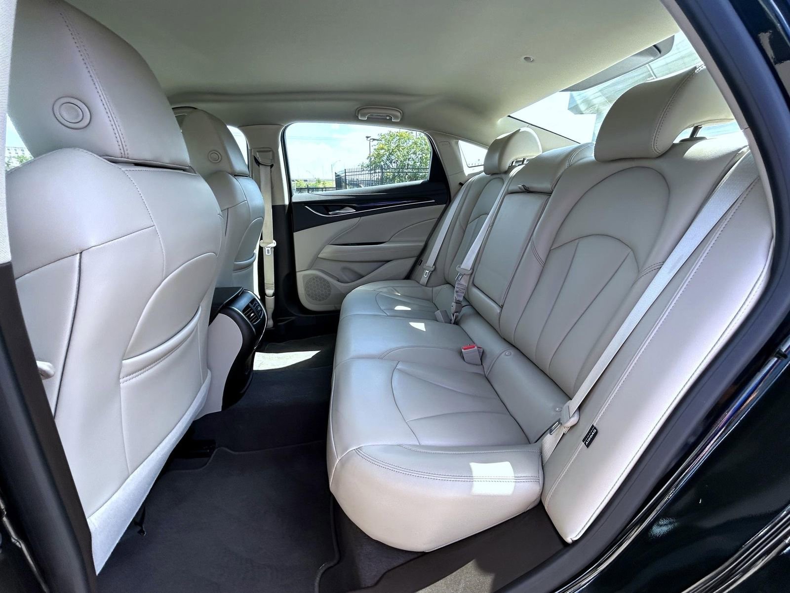 2017 Buick LaCrosse Preferred photo 20