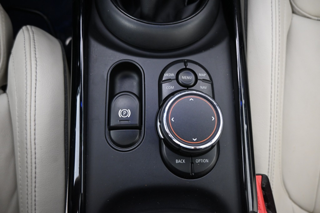 2019 Mini Cooper Base S ALL4 photo 31