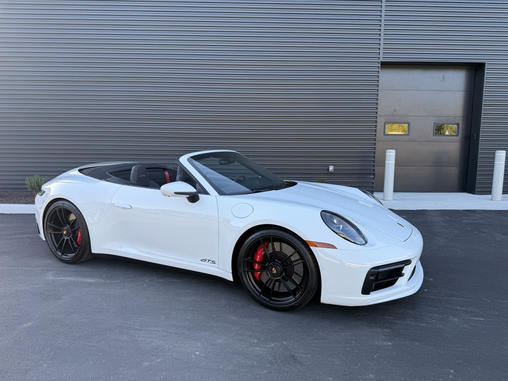 2023 Porsche 911 GTS photo 9