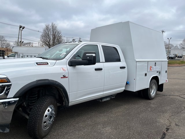 2025 RAM Ram 3500 Chassis Cab Tradesman's photo