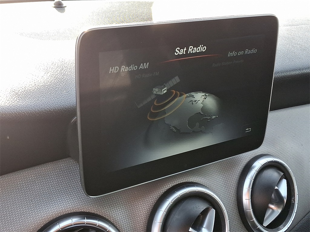 2019 Mercedes Benz CLA 250 photo 21