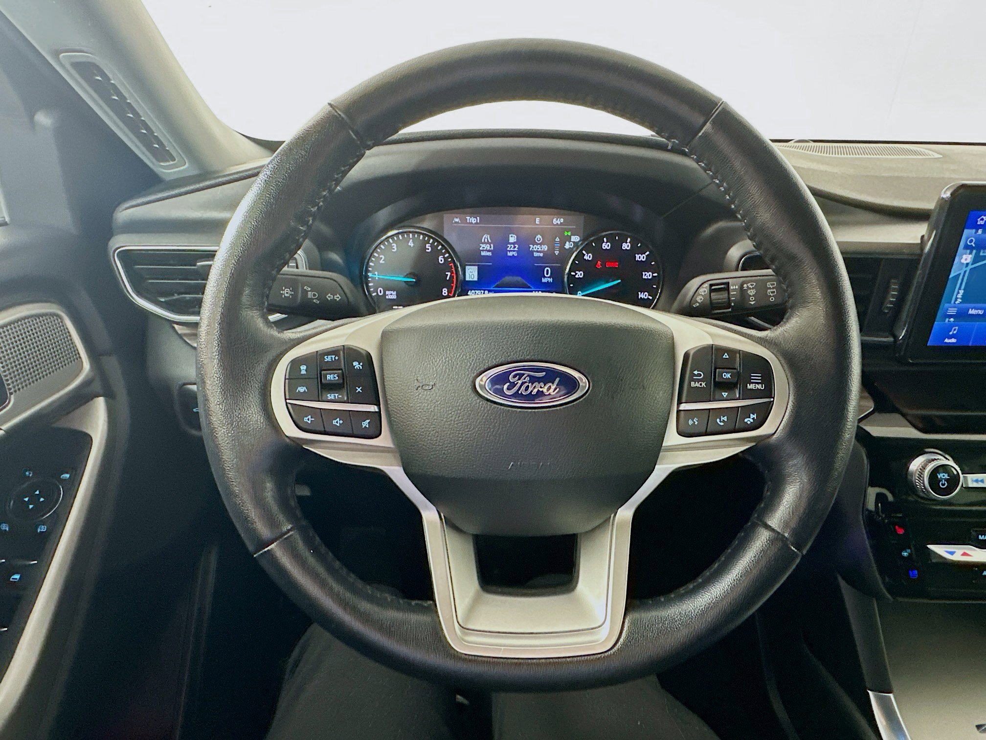 2023 Ford Explorer Limited photo 11