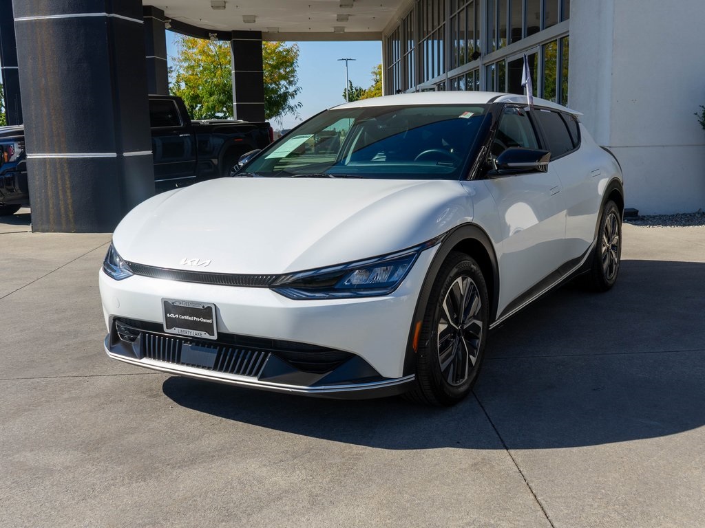 2024 Kia EV6 Light photo 2