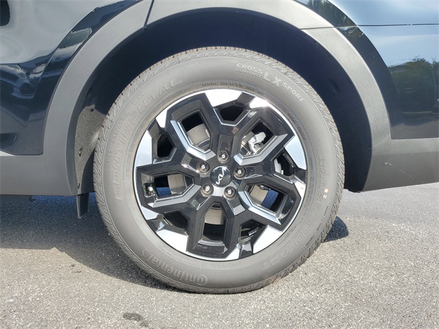 2025 Kia Sorento S photo 6