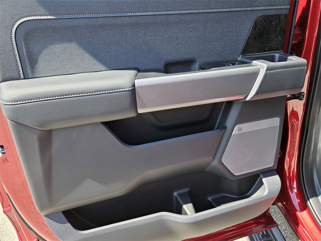 2025 Ford F-250 Lariat photo 26