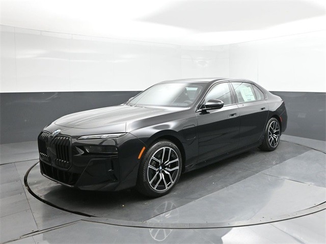 2025 BMW 7 Series 750e xDrive