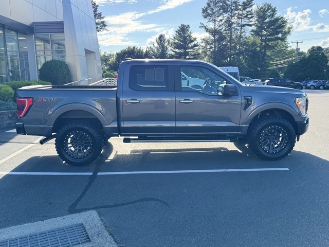 2022 Ford F-150 XLT photo 8