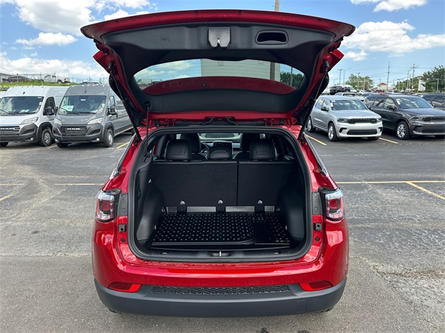 2025 Jeep Compass Latitude photo 10