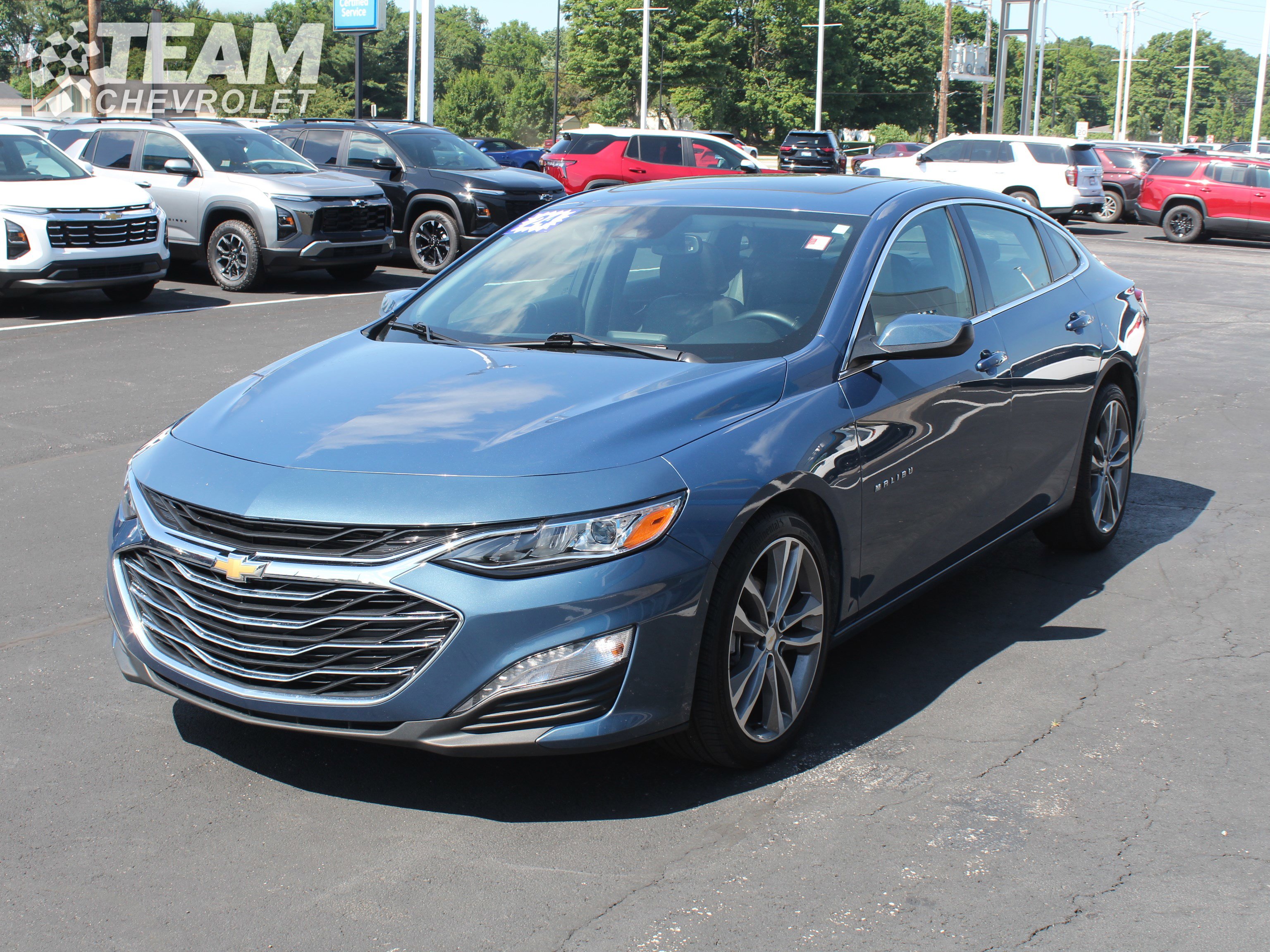 2024 Chevrolet Malibu Premier 2LT photo 7