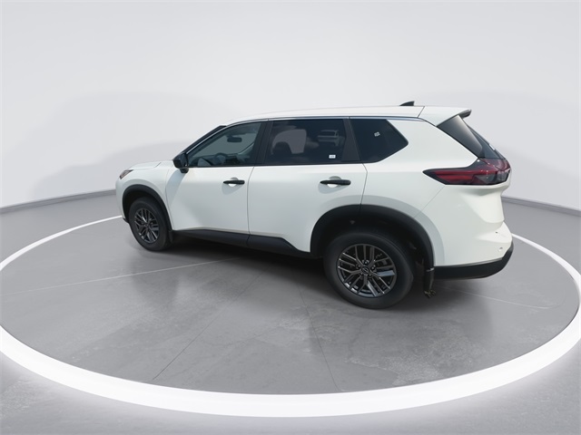 2026 Nissan Rogue S photo 6