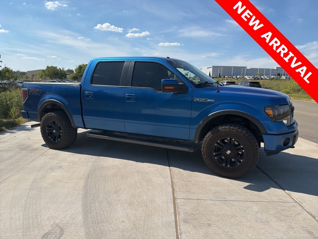 2014 Ford F-150 FX4 photo 2
