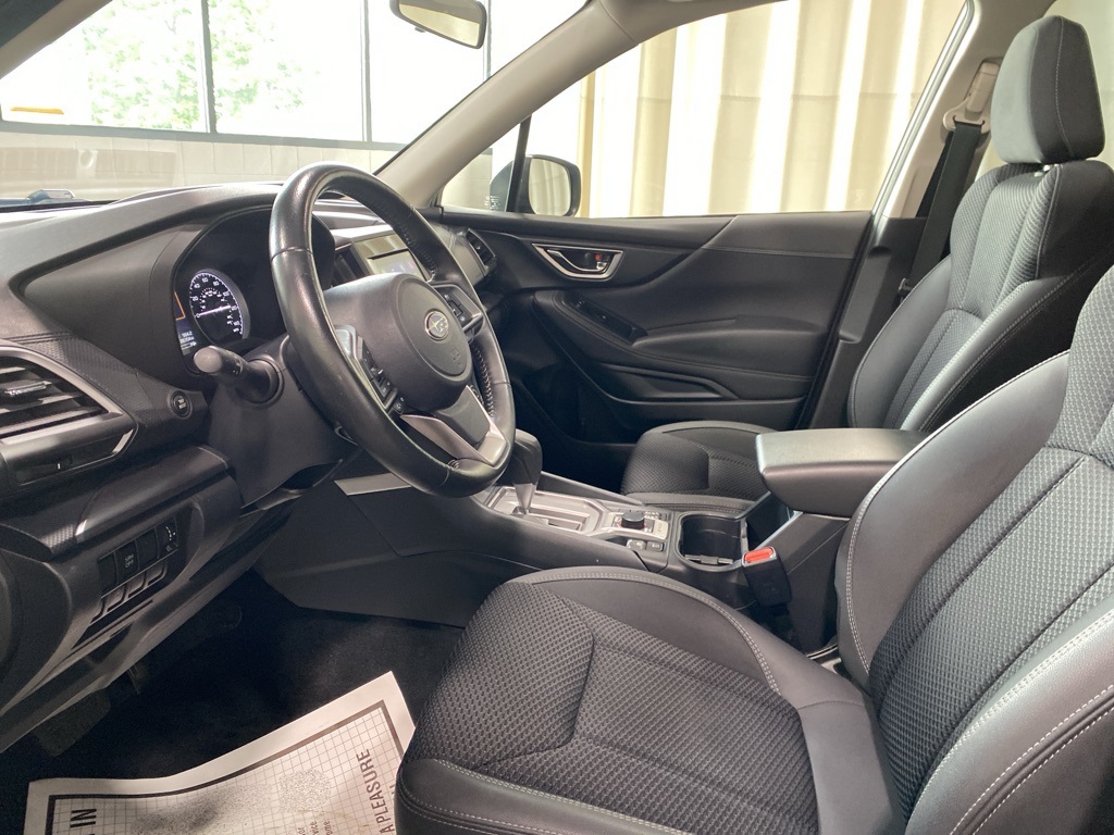2022 Subaru Forester Premium photo 12