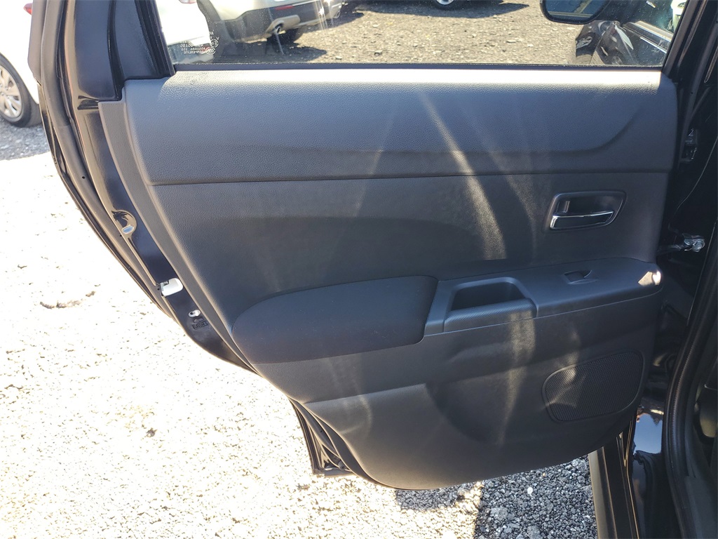 2021 Mitsubishi Outlander Sport ES photo 28