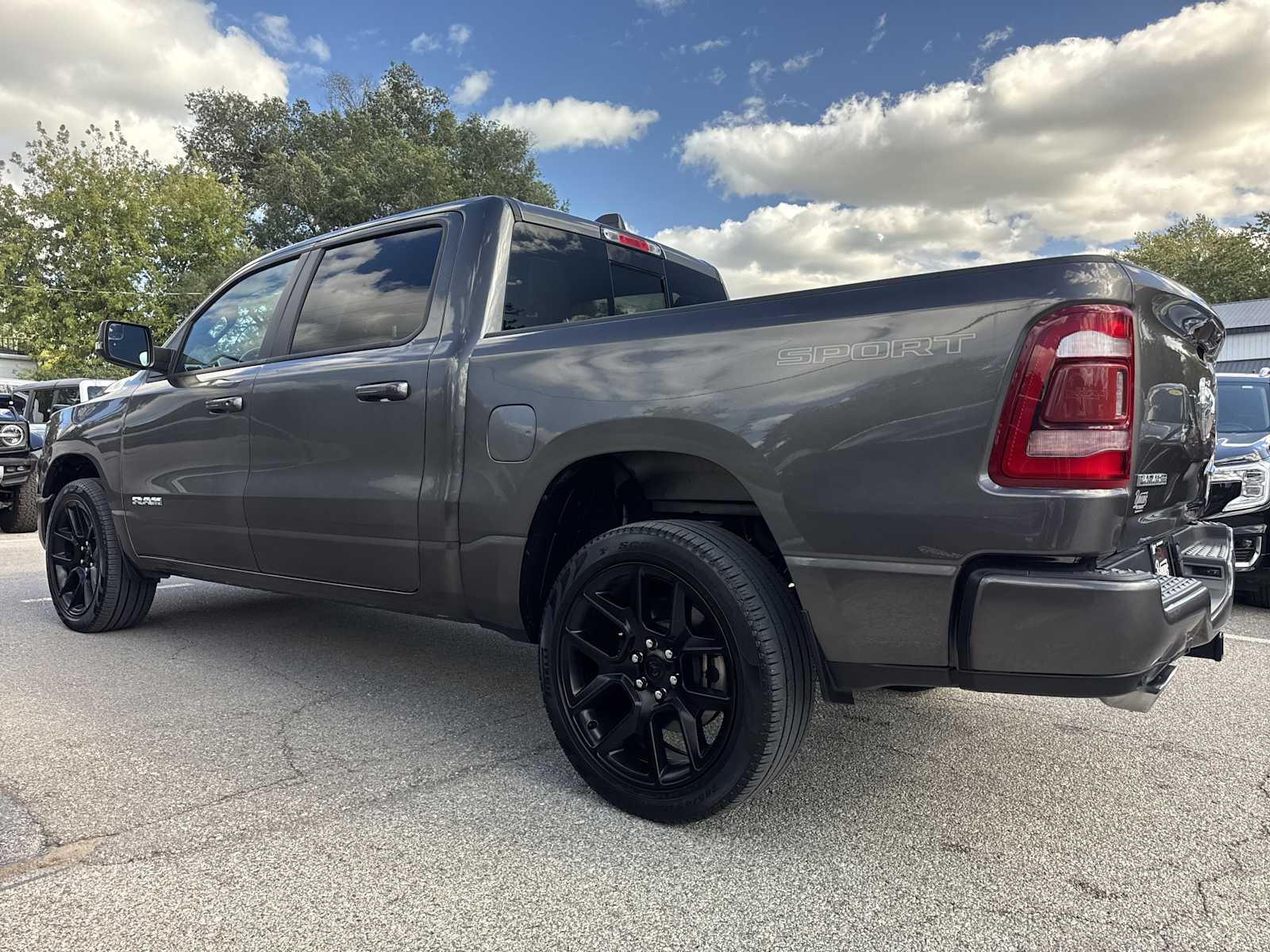 2023 Ram 1500 Laramie photo 5