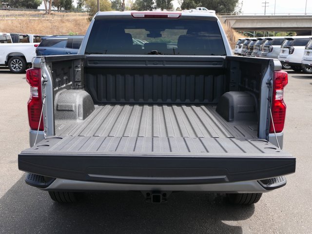 2025 Chevrolet Silverado 1500 Custom photo 6