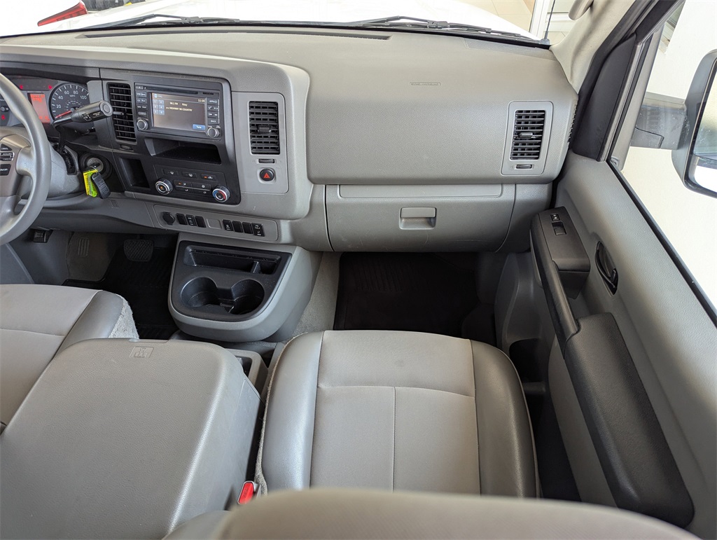 2019 Nissan NV3500 photo 13