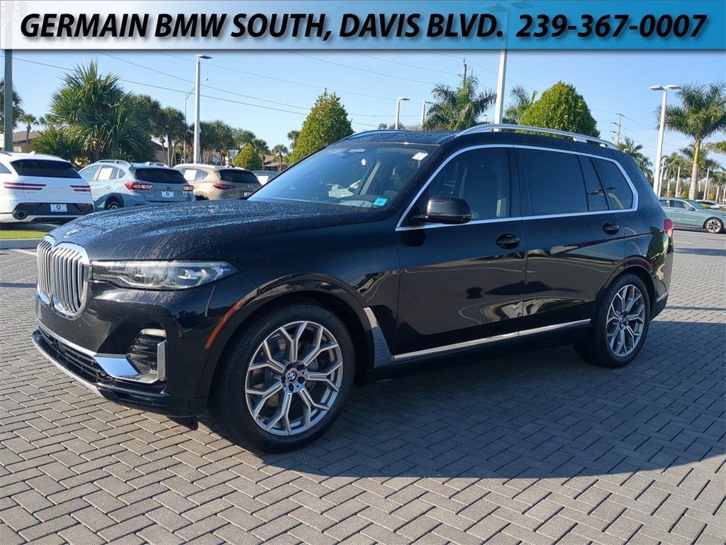 2020 BMW X7 40i's photo