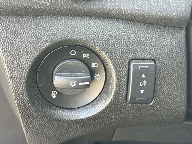 2019 Ford Fiesta SE photo 16