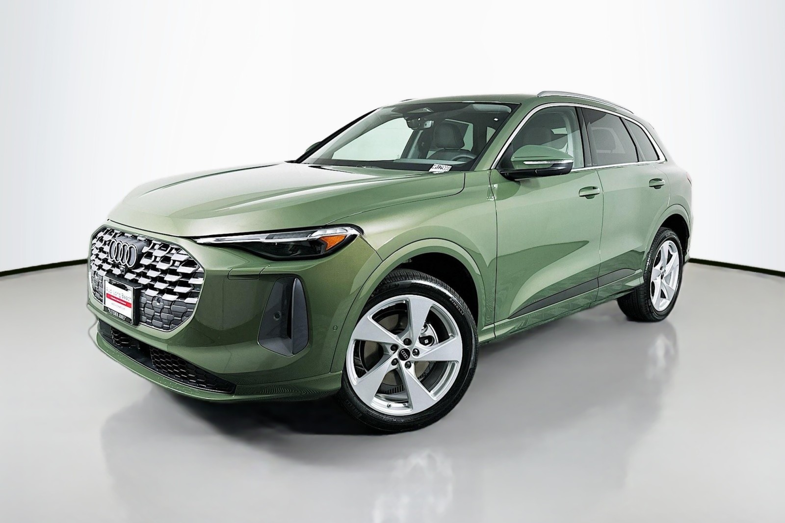 2025 Audi New Q5 Premium Plus's photo