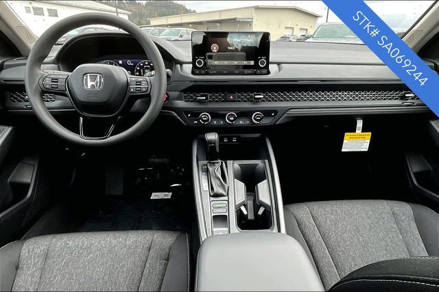 2025 Honda Accord SE photo 3