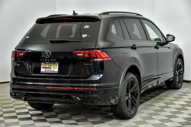 2023 Volkswagen Tiguan SE R-Line Black photo 5