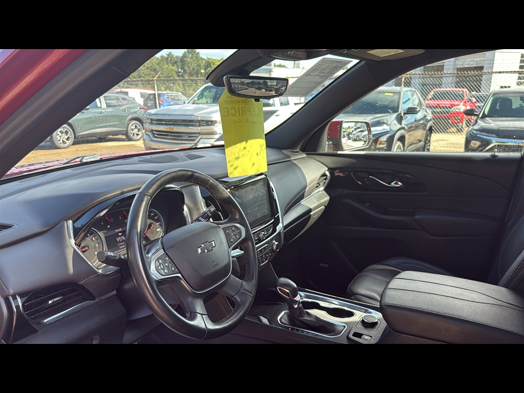 2023 Chevrolet Traverse RS photo 8