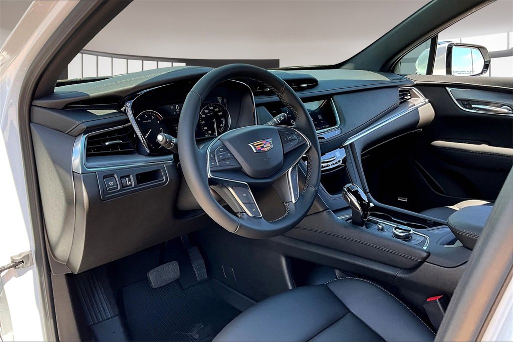 2025 Cadillac XT5 Luxury photo 6