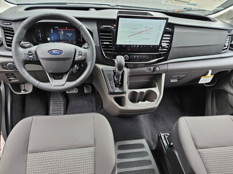 2026 Ford Transit XLT photo 4
