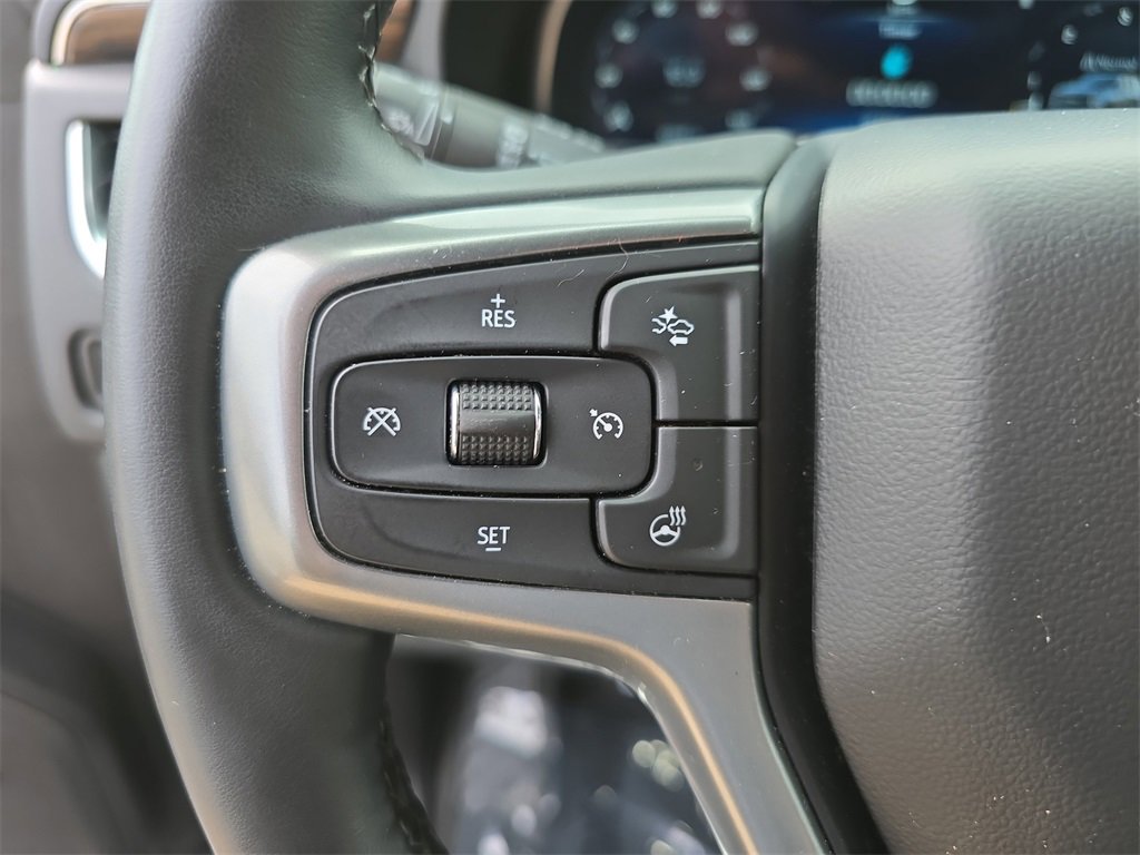 2024 Chevrolet Suburban Premier photo 17