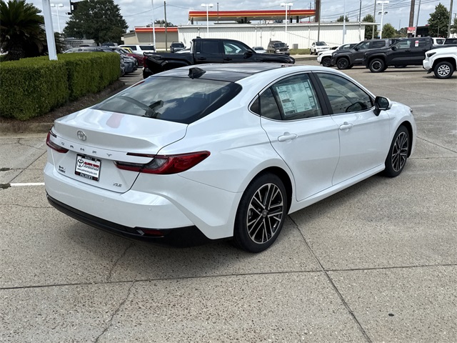 2025 Toyota Camry XLE photo 3