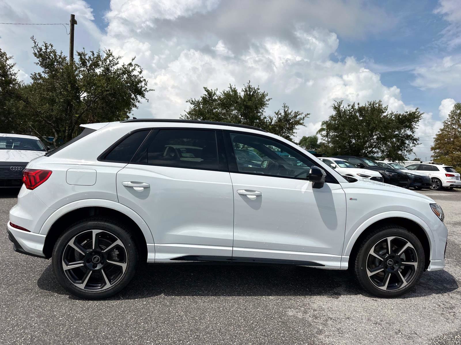 2025 Audi Q3 Premium Plus S line photo 3