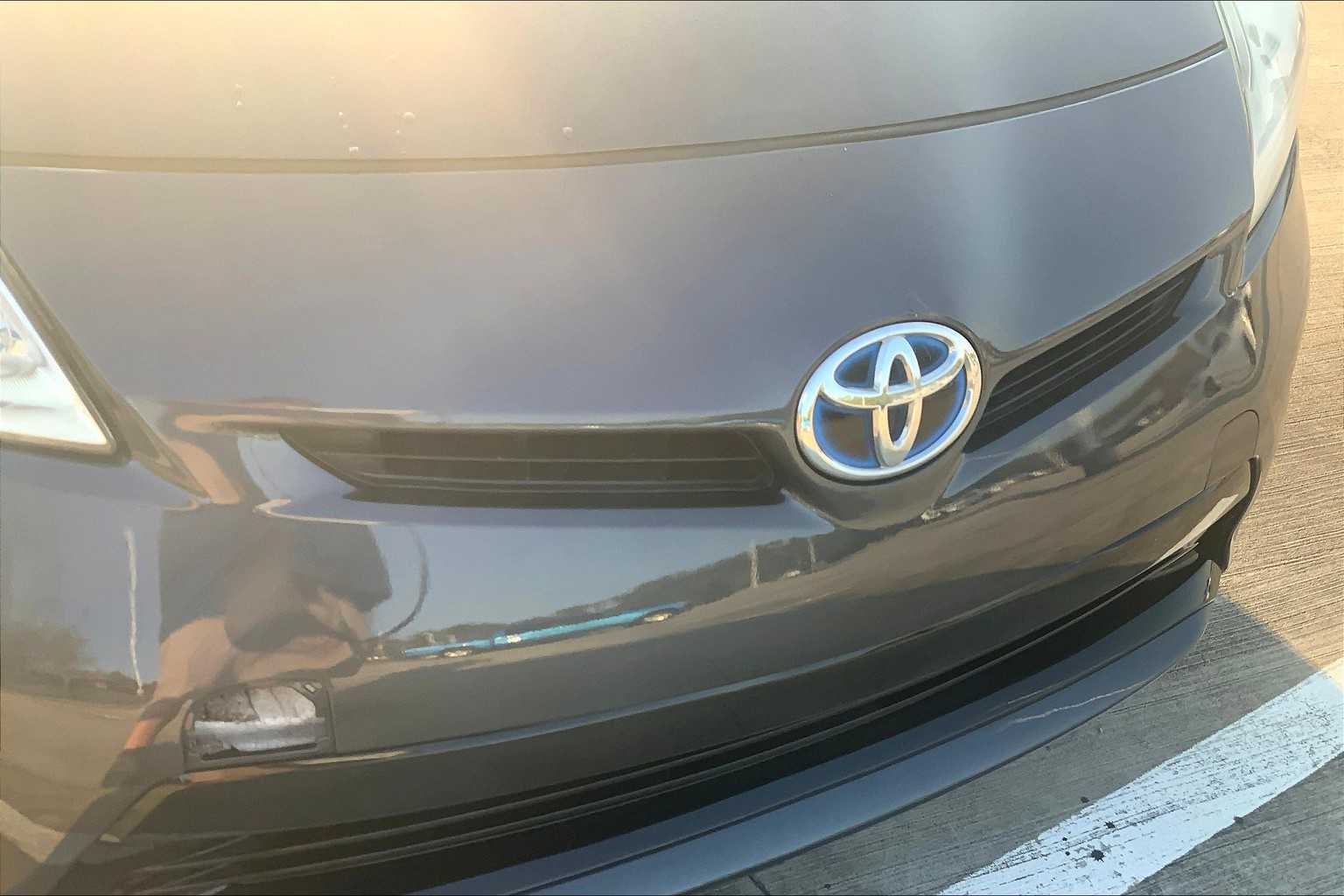 2012 Toyota Prius Two photo 25