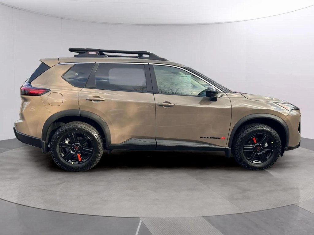 2026 Nissan Rogue SV photo 2