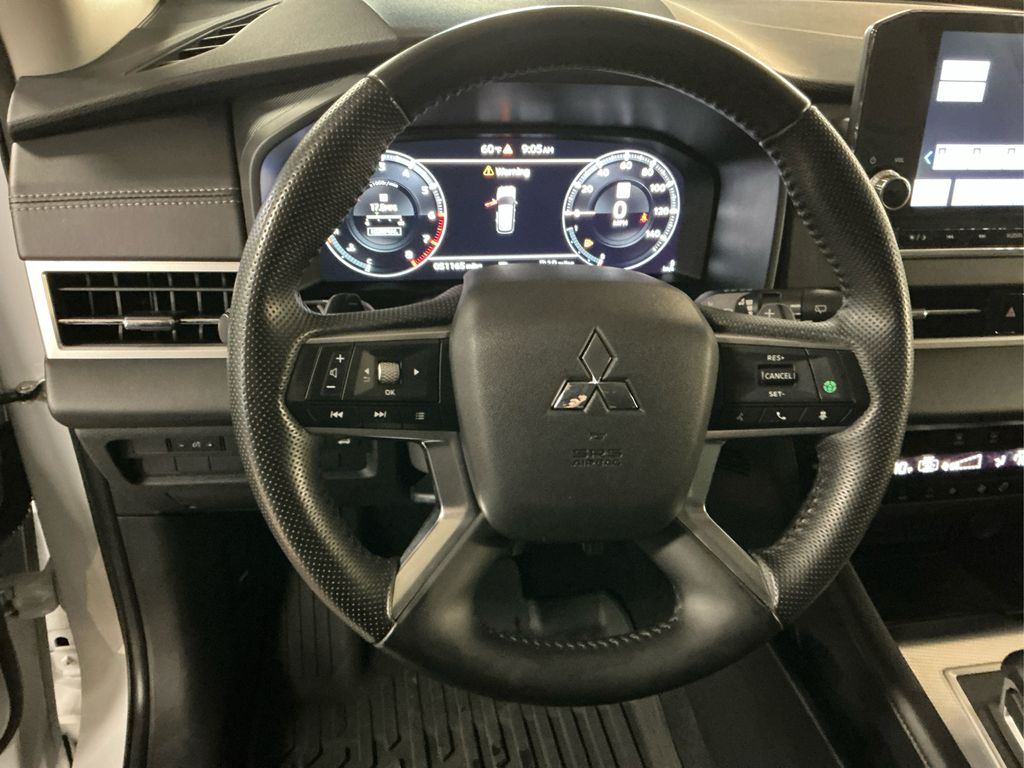 2024 Mitsubishi Outlander SEL photo 12