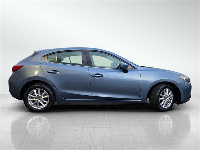 2015 Mazda Mazda3 Grand Touring photo 3